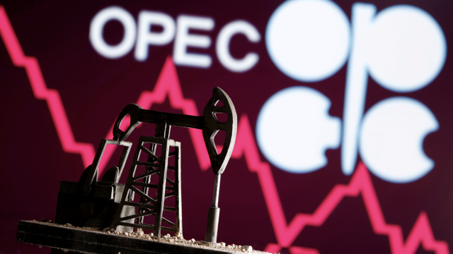 Chuyên gia: Giá dầu có thể lao dốc về 40 USD/thùng nếu OPEC+ tăng sản lượng trở lại