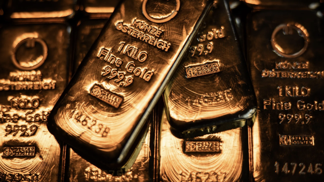 Giá vàng và đồng USD cùng lao dốc sau khi ông Trump công bố kế hoạch ngừng bắn Israel